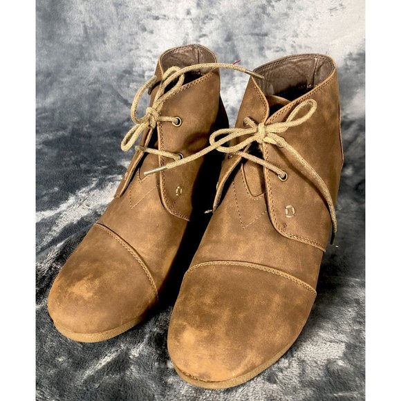 Natural Reflections ￼Wedge Shoe Women’s Brown Lace Boot Size 8 1/2 - Picture 1 of 9